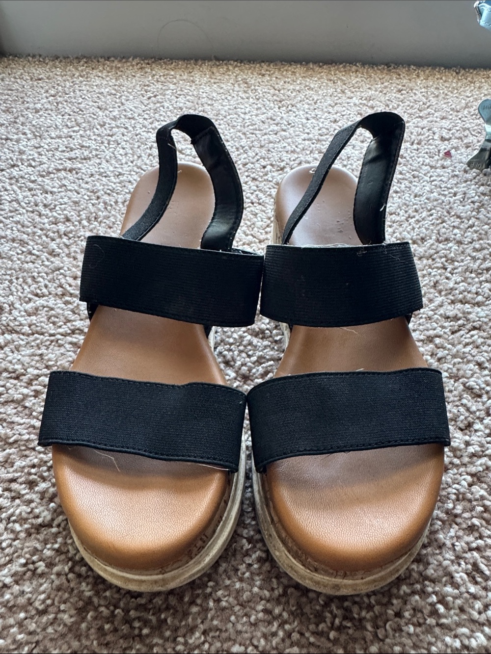 Black Elastic Strap Platform Sandals - Women